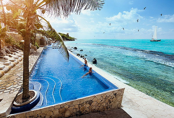 Encuentro con Delfines + Royal Garrafón en Isla Mujeres 