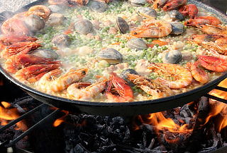 Rica Paella de 3 kilos Hasta  Para 8 Personas y Más 