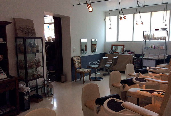 Manicure y Pedicure + Gelish en ALMAVIVA Spa Condesa