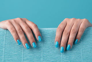 Manicure + Rubber Gel + Gelish en ALMAVIVA Spa Condesa