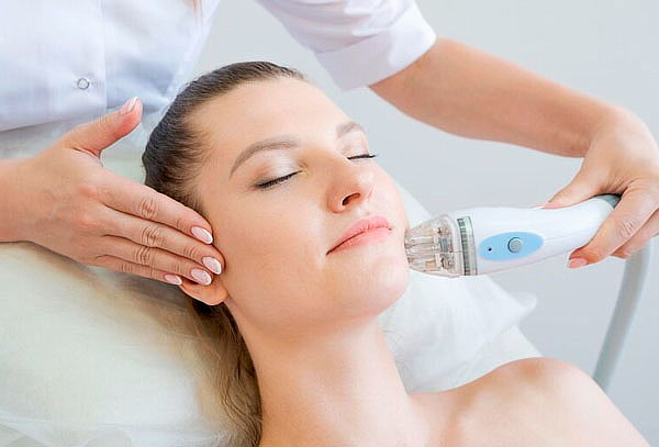 3 sesiones de Lifting facial Radiofrecuencia + Máscara LED