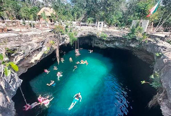 TOUR VIP. VISITA LAS ZONAS ARQUEOLÓGICAS DE TULUM Y COBÁ