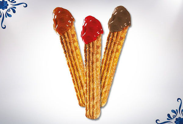 Churro Relleno + Bebida de Chocolate en Plaza Copilco