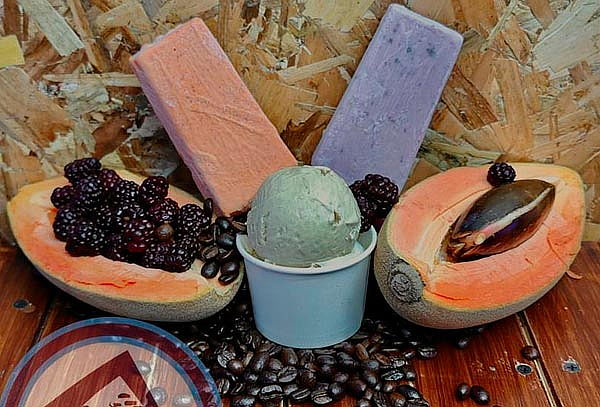 ¡Para compartir! 1 Helado + 1 Paleta de Agua Sabor a Elegir