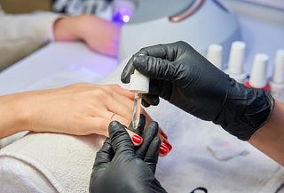 Manicure + Gelish y Calcio de REGALO