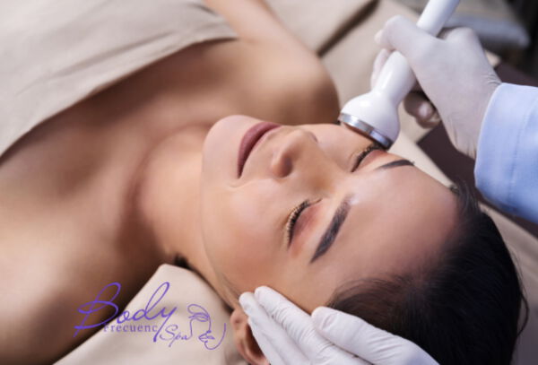 Ultrasonido Facial + Limpieza profunda + microdermoabrasion