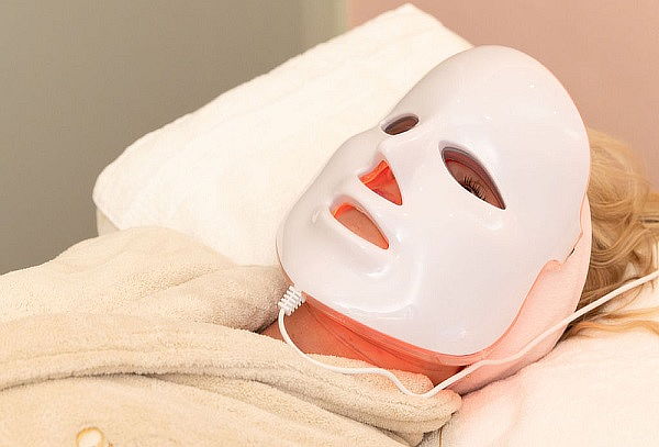 Tratamiento facial profundo con extracción y Mascarilla