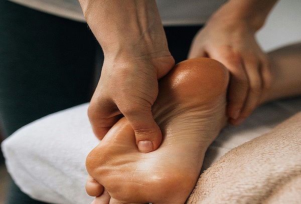 Reflexología Podal - Terapia manual en puntos de presión