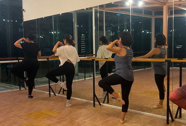 Clases de Pop Ballet, Dembow Workout, Latin Fit o Strength