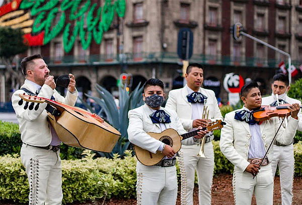 Acceso a Mariachi Night Tour con Capital Bus 