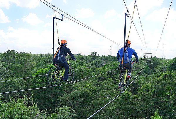 Sky Trail: Bicicletas en el aire ¡Selvatica Rivera Maya!