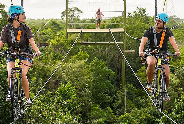 Sky Trail: Bicicletas en el aire ¡Selvatica Rivera Maya!