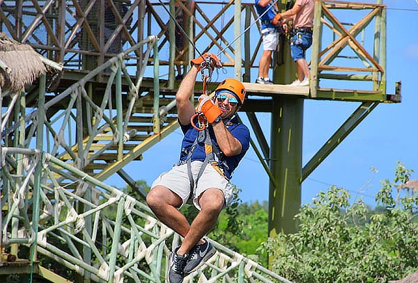 Sky Trail: Bicicletas en el aire ¡Selvatica Rivera Maya!