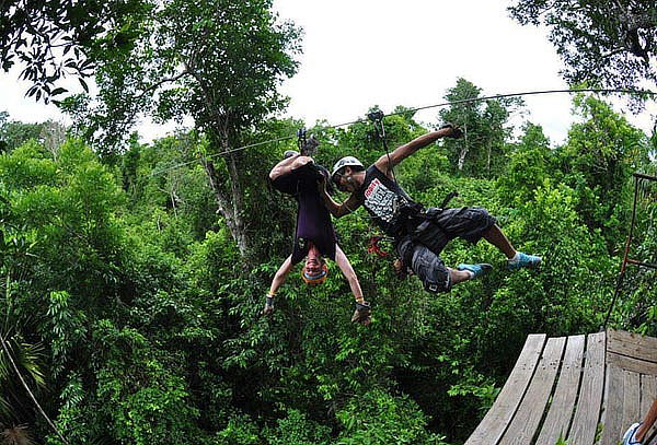 Extreme Canopy ¡Tour de Tirolesas! en Selvatica Rivera Maya 