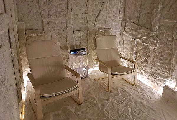 2 Hrs en The Salt Room: Haloterapia + Masaje y Regalo para 2