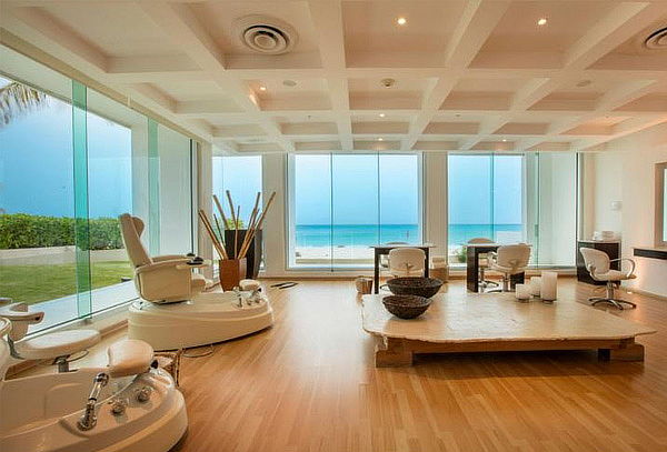 ¡Todo Incluido! 5D/4N Krystal Grand Cancún para 2 + menores