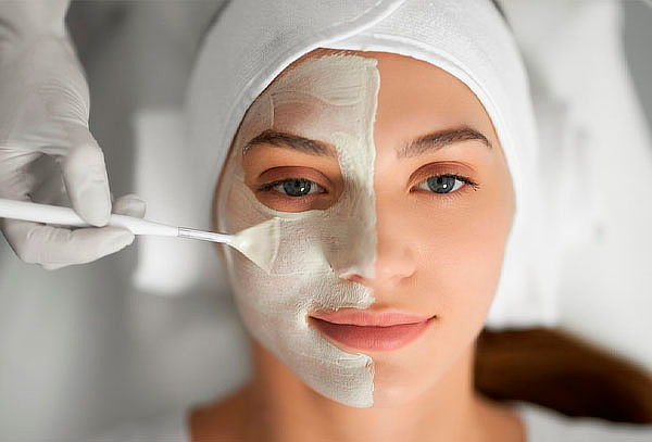 Rejuvenece tu Rostro con Tratamiento Facial Hollywood peel