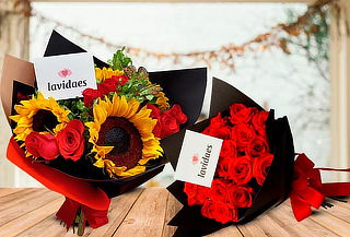 Sorprende con Flores y Rosas de Lavidaes