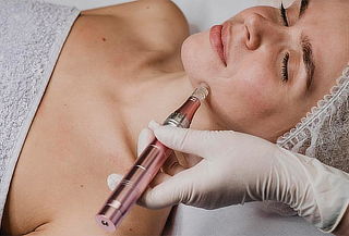 Facial Hidratante + Dermapen + Mascara Led