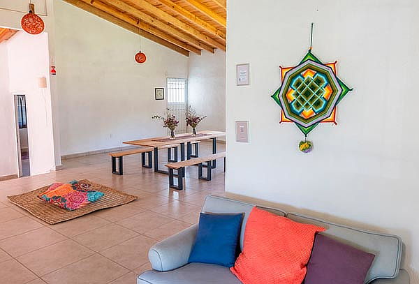 Hostal Floresta Cozy Calpulli para 2: 2D/1N + Desayuno Más