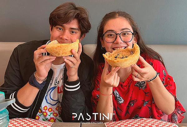 Cena Italiana para 2 con pastinis + postres y bebidas 