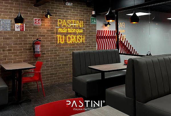 Cena Italiana para 2 con pastinis + postres y bebidas 