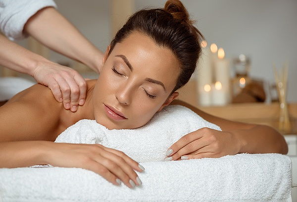 Day Spa: Facial  Detox Glow +  Drenaje Linfático + Masaje