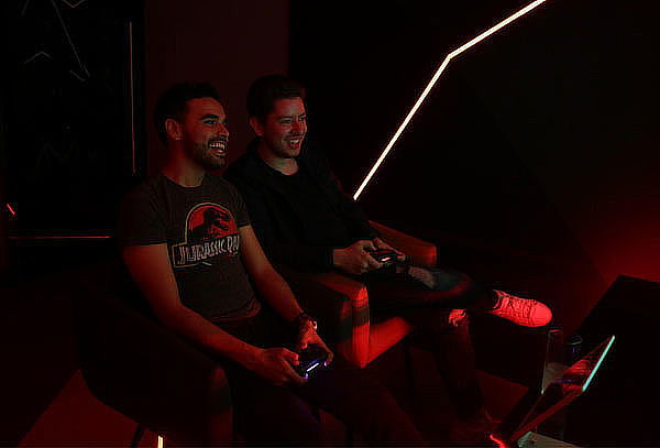 Vive 1 hora de Diversión en Arena The Place to Play ¡15 Suc!