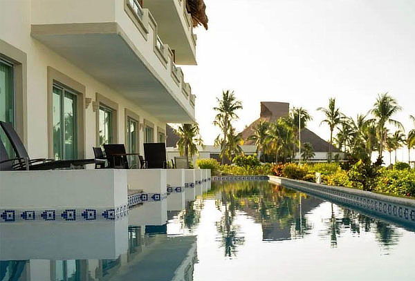TODO INCLUIDO Para 2, 5D/4N BLUE BAY GRAND ESMERALDA 