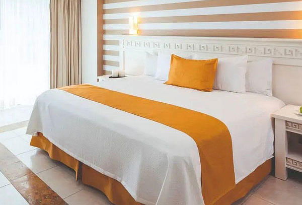 TODO INCLUIDO Para 2, 5D/4N BLUE BAY GRAND ESMERALDA 
