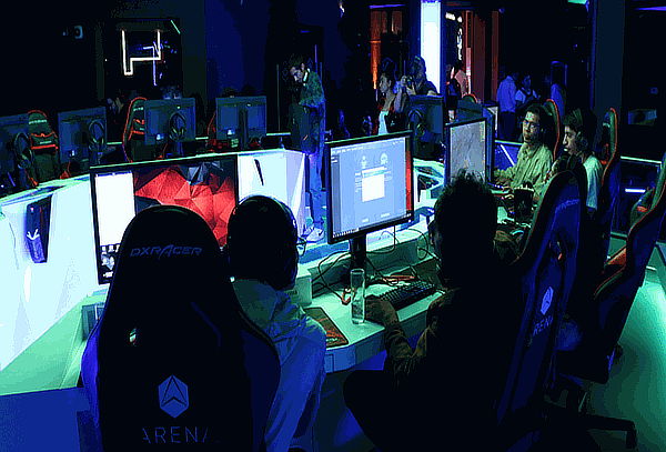 1 hora de Juego Virtual en Arena Movistar ¡15 suc! 