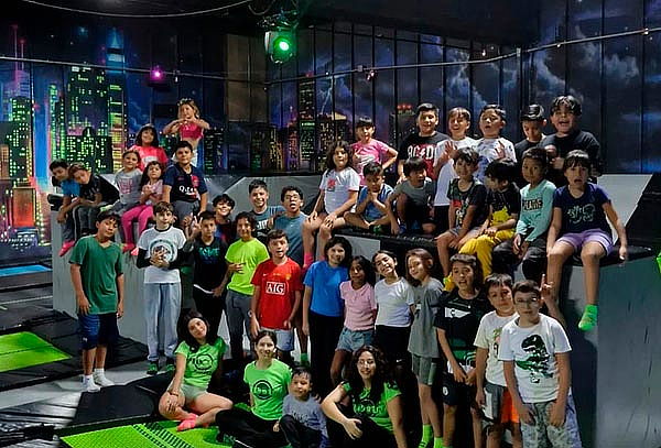 A Saltar en Flip Out ¡7 Sucursales! Incluye Calcetines
