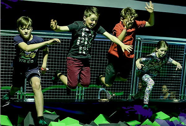 A Saltar en Flip Out ¡7 Sucursales! Incluye Calcetines