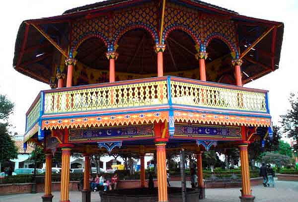 Feria de la esfera en Chignahuapan y Sidras en Zacatlán
