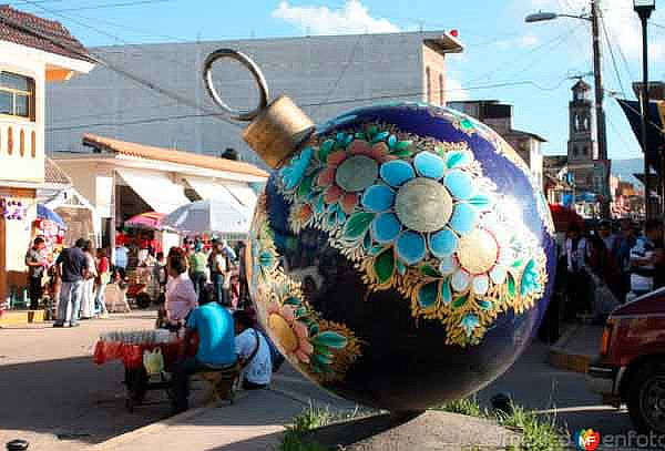 Feria de la esfera en Chignahuapan y Sidras en Zacatlán