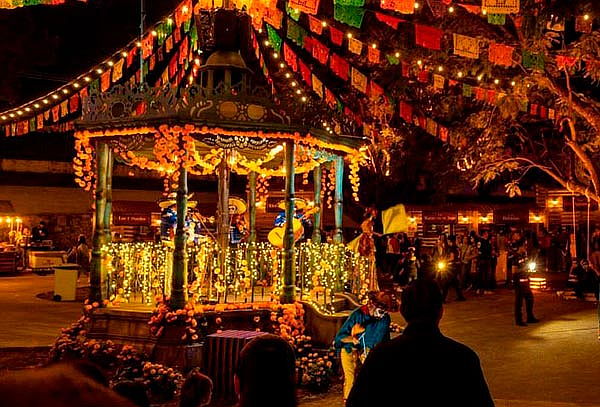 Calaverandia + Tlaquepaque ¡Tour 1 día: 31 de Octubre!