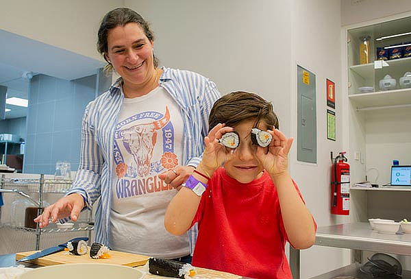 Acceso para Adulto + Niño en ACADEMI by KidZania