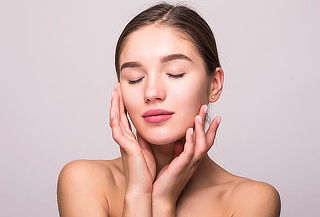 Facial con Mesoterapia PDRN de Salmón + Ozono y Peeling 