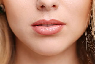 Relleno de Labios con Ácido Hialurónico en Bel Space WTC