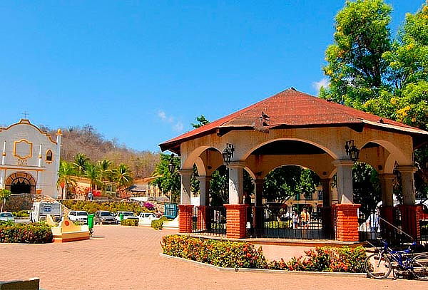 3D/2N Huatulco+ Pto. Escondido y Lagunas Bioluminiscentes