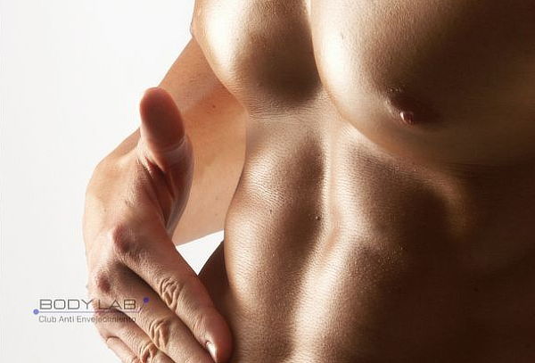 3 Sesiones de 30 mil Abdominales con Emsculpting pro
