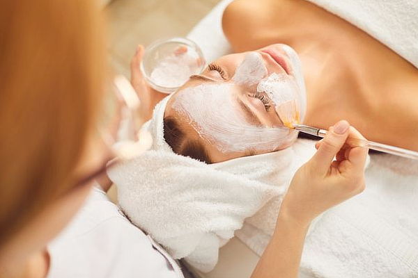 Limpieza Facial Profunda + Obsequio Reductivo a Escoger