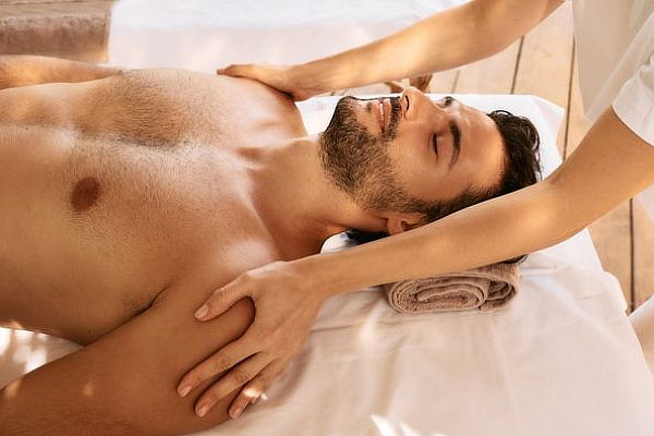 Limpieza Facial Profunda + Obsequio Reductivo a Escoger