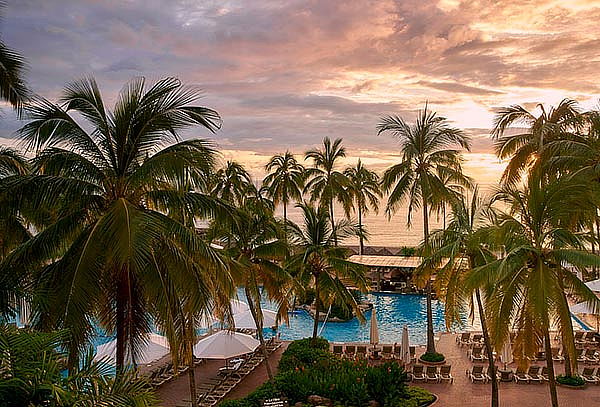 Hospedaje 5D/4N en Sheraton Buganvilias Puerto Vallarta.