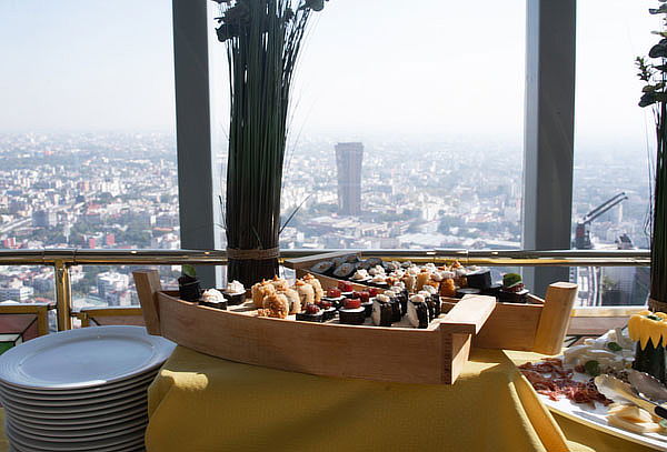 Sábado o domingo: Brunch en Bellini: Buffet + Bebida 