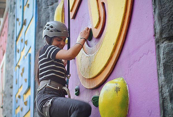 Acceso general a Granja Las Américas + Reptiles 