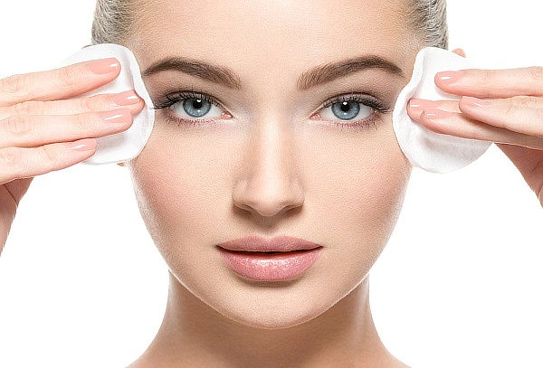 Reduce ojeras, bolsas y párpados caídos con Carboxiterapia