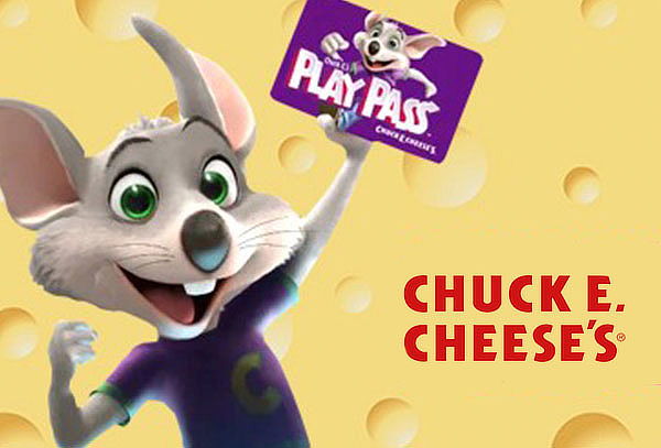 COMBO Pizza GDE + 2 Refrescos + 90 juegos en Chuck E. Cheese