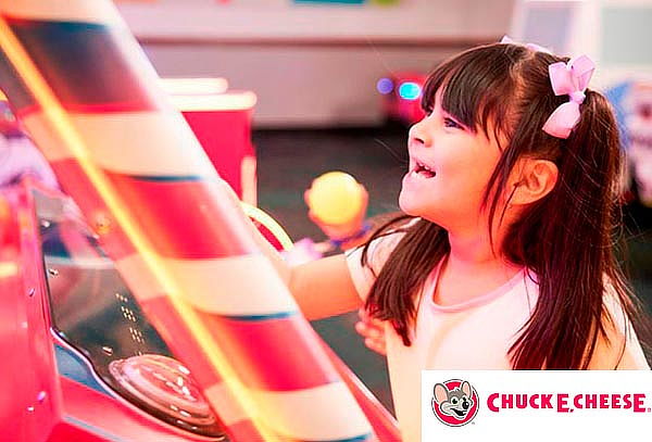 COMBO VIDEOJUEGOS incluye 90 juegos solo en Chuck E. Cheese®
