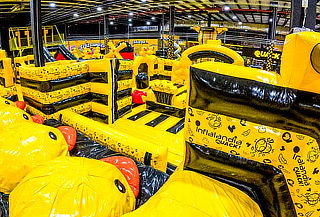 INFLALANDIA: Acceso VIP Day pass de Lunes a Domingo¡6 Suc! 